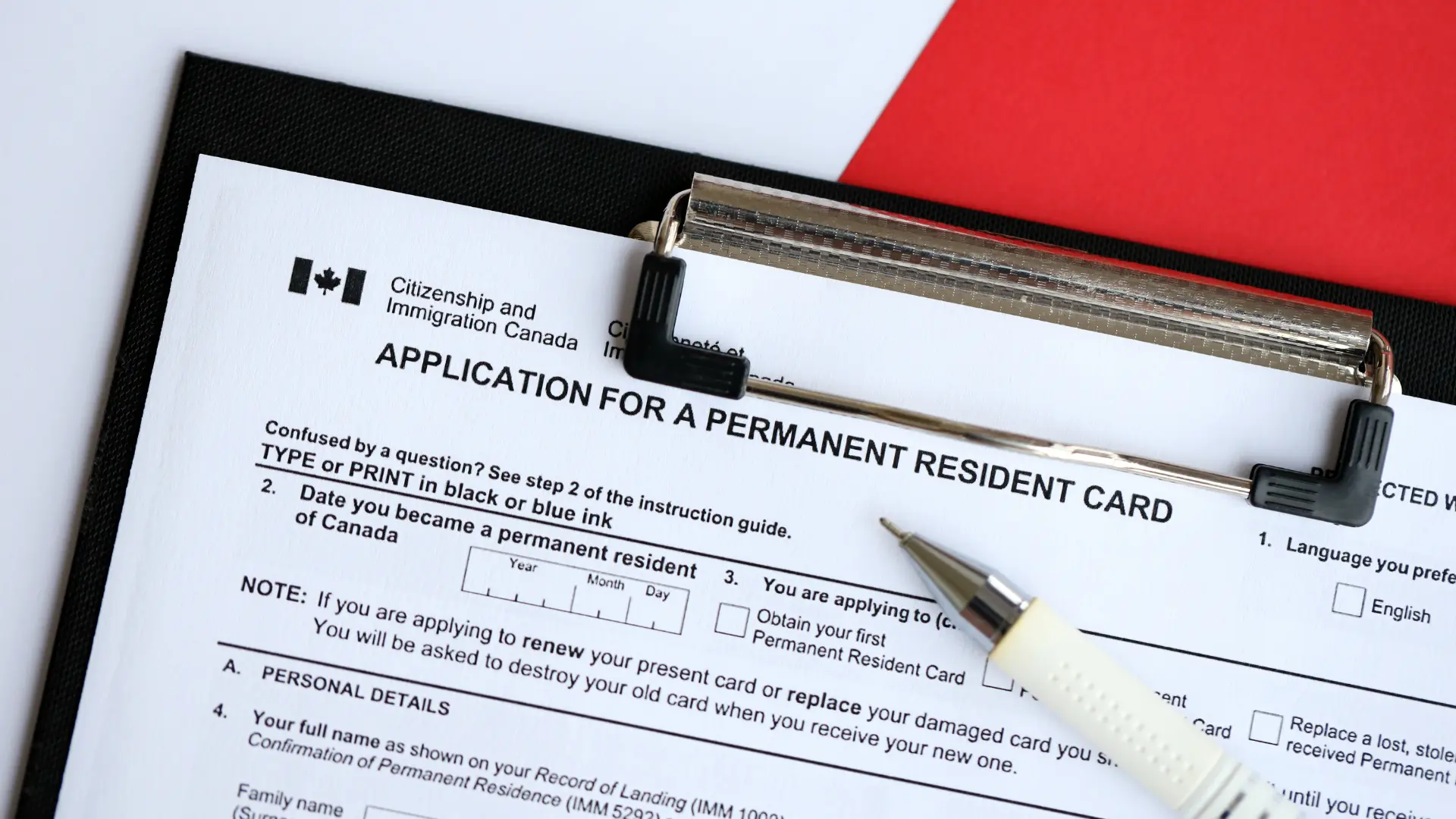 Permanent-Residence-vs.-Canadian-Citizenship_-Whats-the-Difference